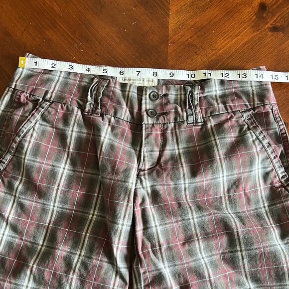 Abercrombie & Fitch Size 0 Plaid Bermuda Shorts with cuffs Preppy Long - Picture 5 of 8